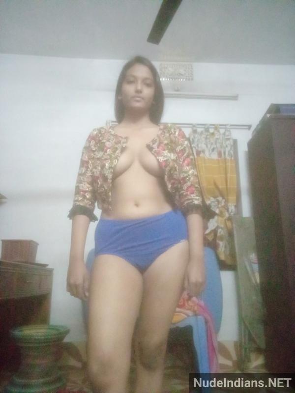 https://pub-5fcdf72a54cd4edbb03ec3edaa415a42.r2.dev/nakedleaks/bangalore_secretary_saumya's_enticing_brown_selfies/19.jpg