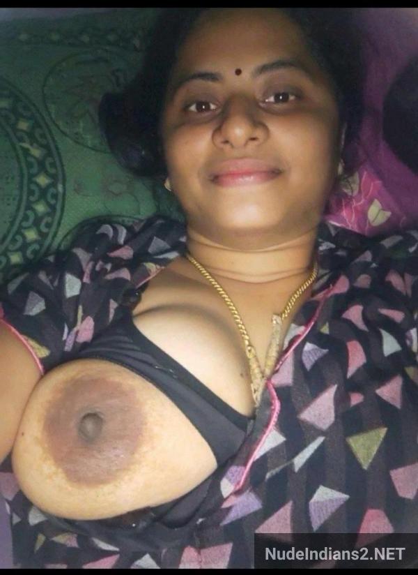 https://pub-5fcdf72a54cd4edbb03ec3edaa415a42.r2.dev/nakedleaks/bangalore_wife_raghini_reveals_her_ample_assets_to_entice_partner/0.jpg