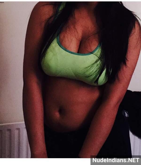 https://pub-5fcdf72a54cd4edbb03ec3edaa415a42.r2.dev/nakedleaks/bangla_beauty_exposing_in_intimate_pics_–_busty_girl's_private_photos/30.jpg
