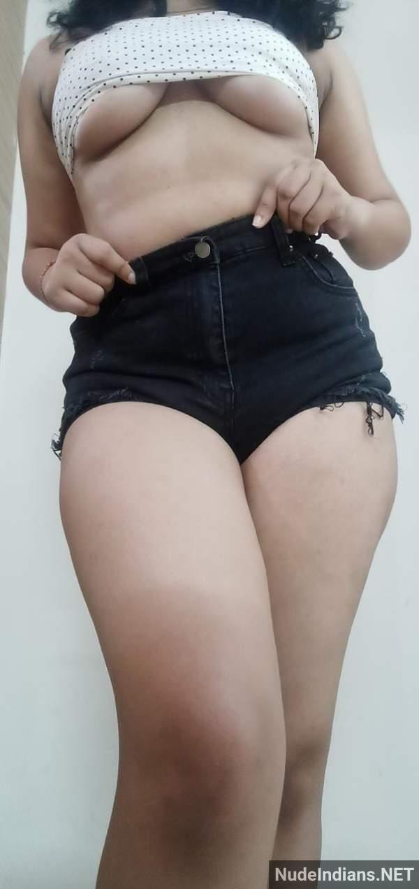 https://pub-5fcdf72a54cd4edbb03ec3edaa415a42.r2.dev/nakedleaks/bangla_beauty_exposing_in_intimate_pics_–_busty_girl's_private_photos/39.jpg