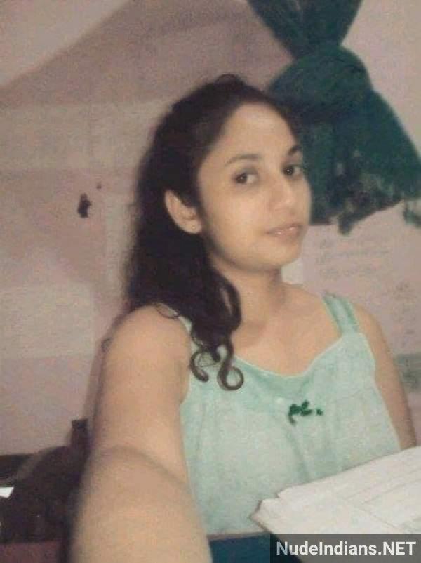 https://pub-5fcdf72a54cd4edbb03ec3edaa415a42.r2.dev/nakedleaks/bangla_rupa_sharing_intimate_photos_in_lingerie/25.jpg