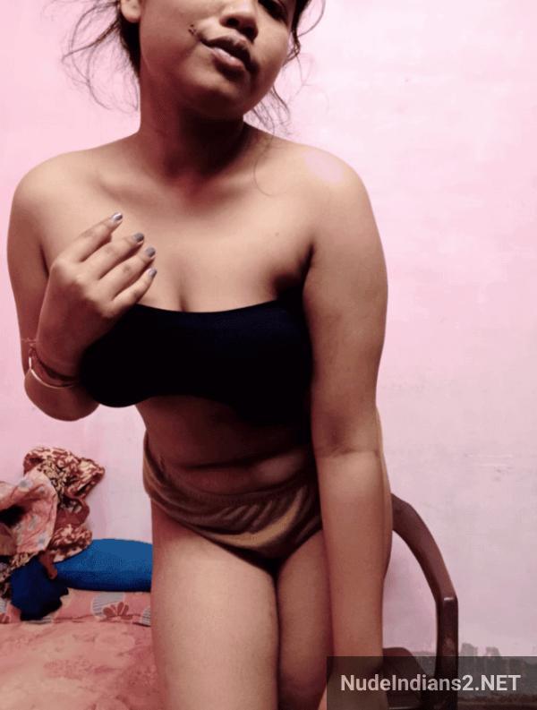 https://pub-5fcdf72a54cd4edbb03ec3edaa415a42.r2.dev/nakedleaks/bangladeshi_boudi_shaina_amin_reveals_busty_selfies_in_lingerie/67.jpg