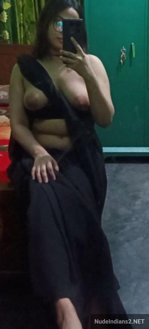 https://pub-5fcdf72a54cd4edbb03ec3edaa415a42.r2.dev/nakedleaks/bangladeshi_girl_tania_ahmed_shares_intimate_nude_photos_for_boyfriend's_pleasure/26.jpg