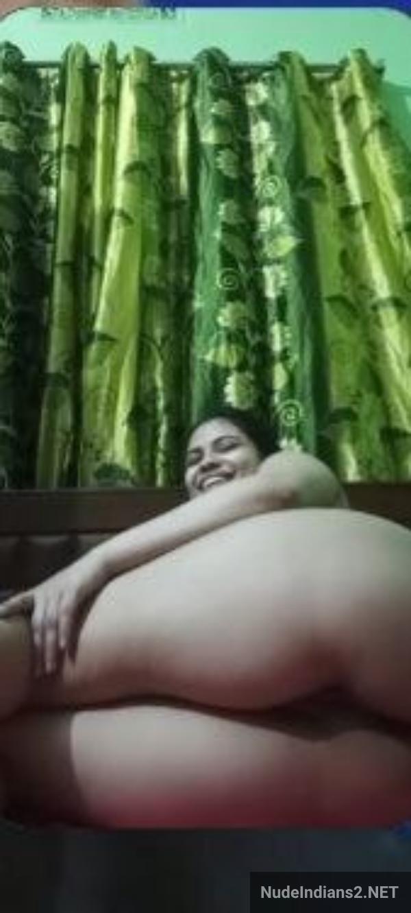 https://pub-5fcdf72a54cd4edbb03ec3edaa415a42.r2.dev/nakedleaks/bangladeshi_girl_tania_ahmed_shares_intimate_nude_photos_for_boyfriend's_pleasure/57.jpg