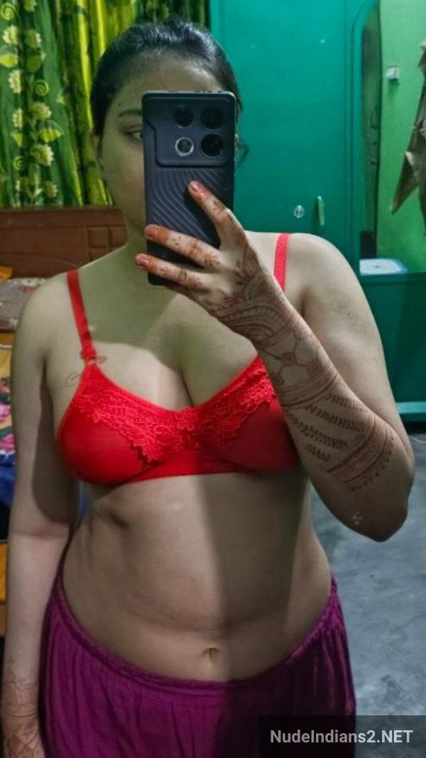 https://pub-5fcdf72a54cd4edbb03ec3edaa415a42.r2.dev/nakedleaks/bangladeshi_girl_tania_ahmed_shares_intimate_nude_photos_for_boyfriend's_pleasure/63.jpg