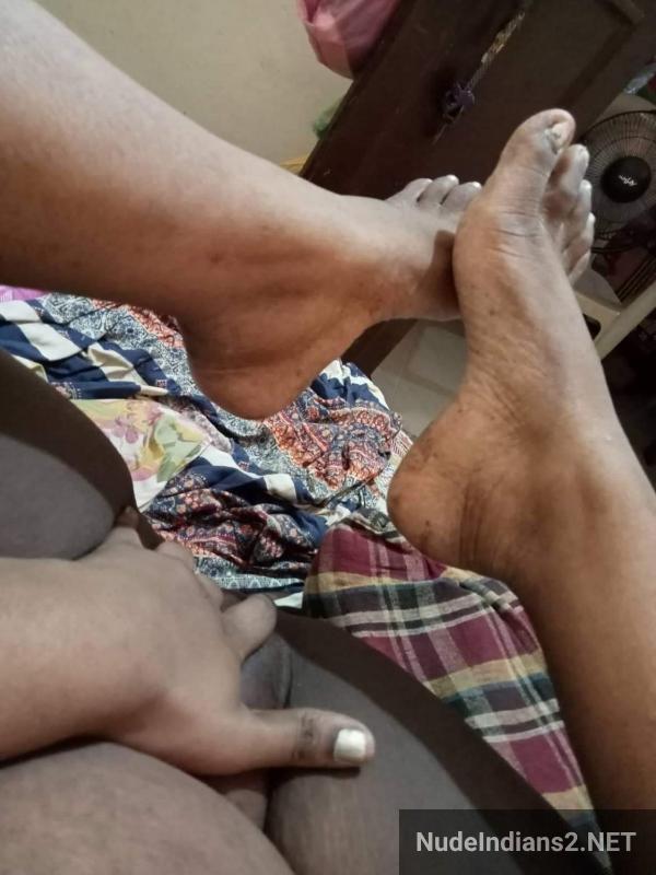 https://pub-5fcdf72a54cd4edbb03ec3edaa415a42.r2.dev/nakedleaks/bbw_aunty_chandrika_reveals_her_voluptuous_body_to_a_youthful_admirer/70.jpg