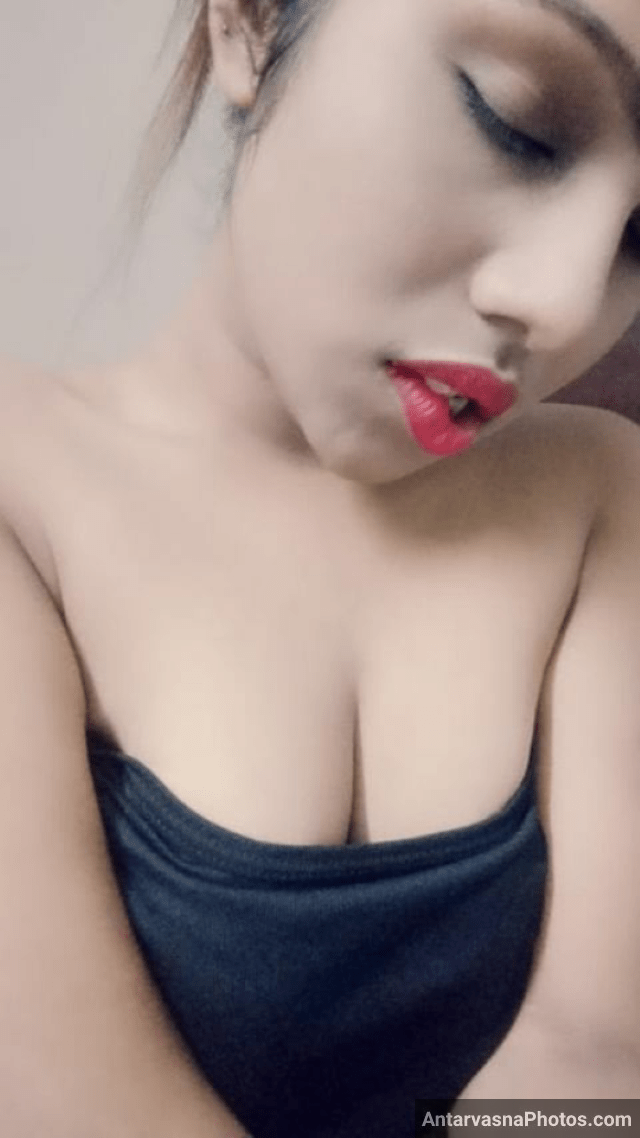 https://pub-5fcdf72a54cd4edbb03ec3edaa415a42.r2.dev/nakedleaks/beena's_desi_boobs_photo/19.jpg