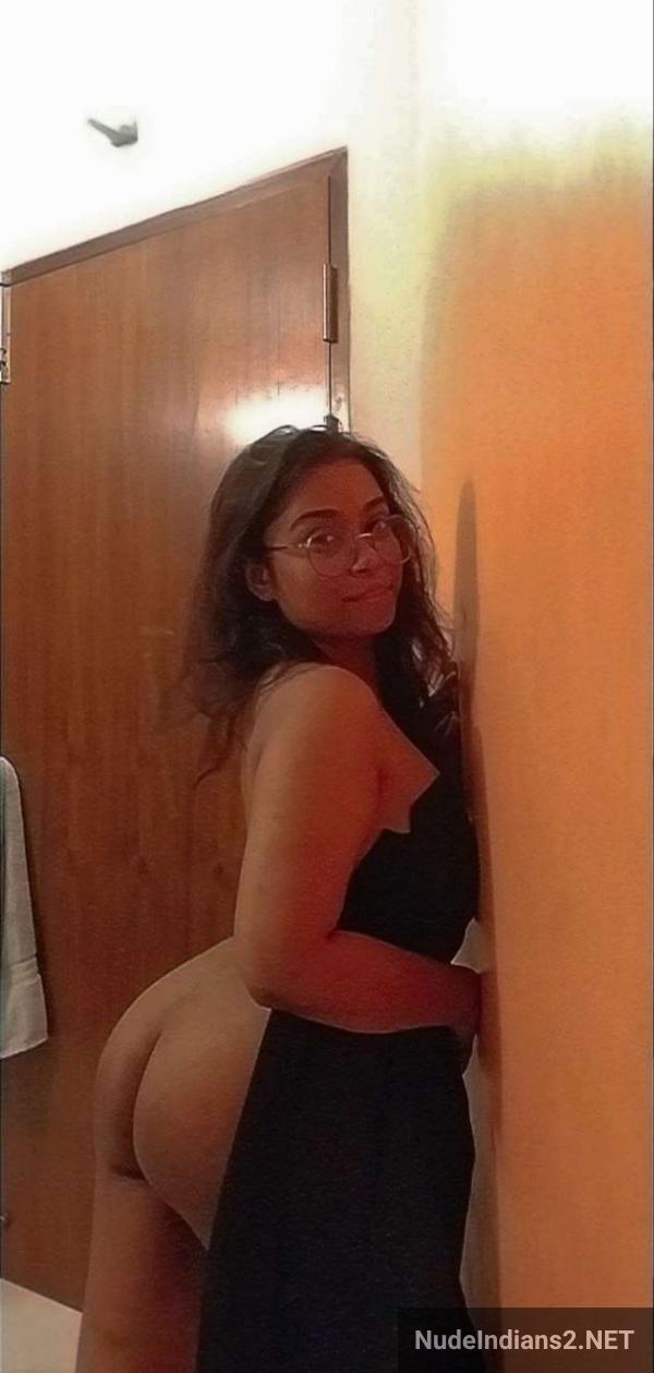 https://pub-5fcdf72a54cd4edbb03ec3edaa415a42.r2.dev/nakedleaks/bengali_student_moushumi's_revealing_body_delights_her_boyfriend/31.jpg