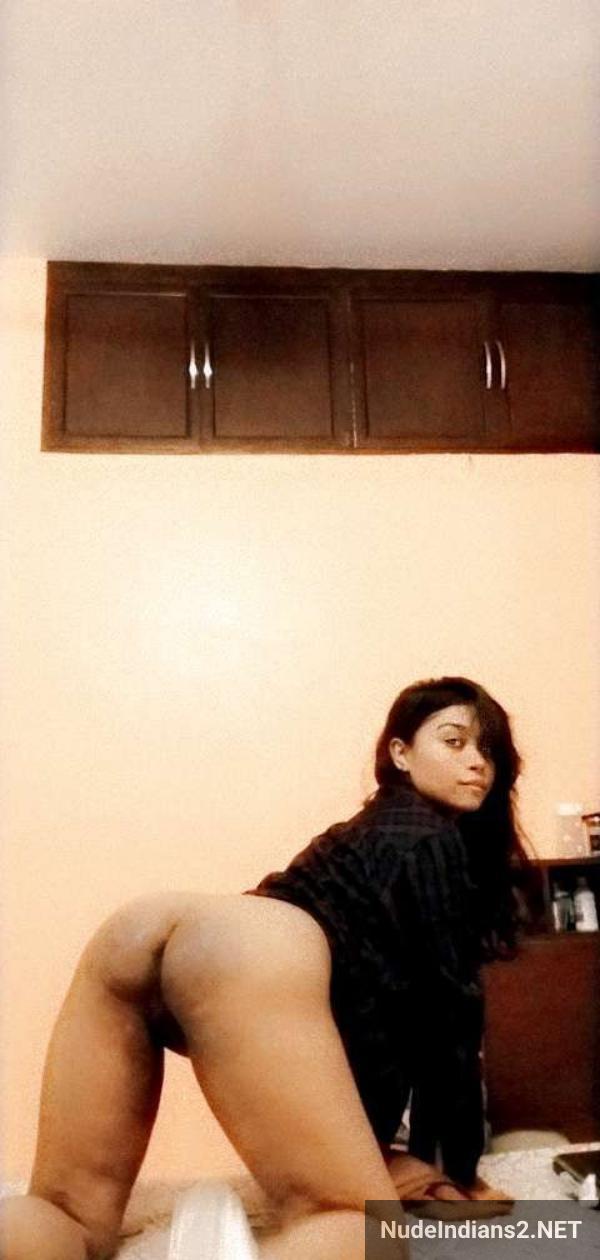 https://pub-5fcdf72a54cd4edbb03ec3edaa415a42.r2.dev/nakedleaks/bengali_student_moushumi's_revealing_body_delights_her_boyfriend/39.jpg