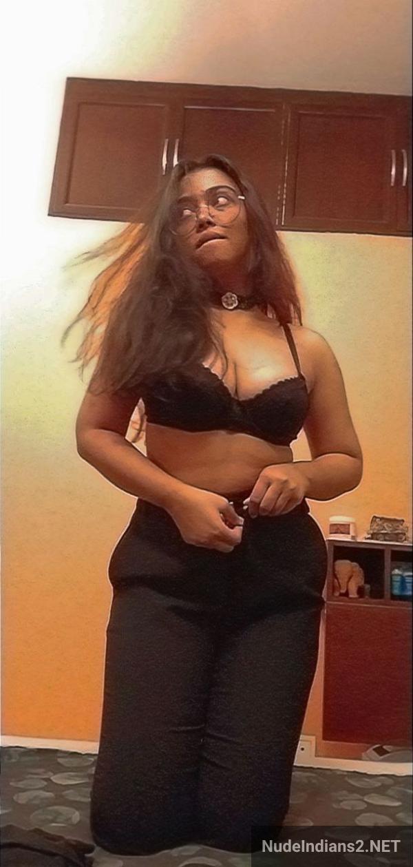 https://pub-5fcdf72a54cd4edbb03ec3edaa415a42.r2.dev/nakedleaks/bengali_student_moushumi's_revealing_body_delights_her_boyfriend/78.jpg