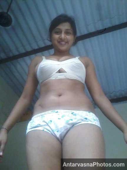 https://pub-5fcdf72a54cd4edbb03ec3edaa415a42.r2.dev/nakedleaks/bhabhi's_panty_opened_in_online_chat/4.jpg