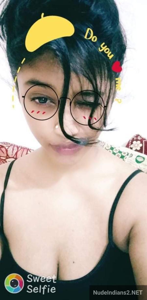 https://pub-5fcdf72a54cd4edbb03ec3edaa415a42.r2.dev/nakedleaks/bold_bengali_girl_debolina_flaunts_large_breasts_&_dark_areolas_in_selfies/3.jpg