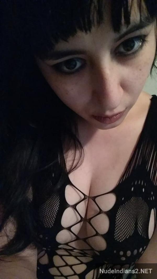 https://pub-5fcdf72a54cd4edbb03ec3edaa415a42.r2.dev/nakedleaks/british_nri_nupur_chaudhari_reveals_sensual_self-portraits/134.jpg