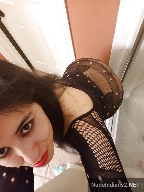 https://pub-5fcdf72a54cd4edbb03ec3edaa415a42.r2.dev/nakedleaks/british_nri_nupur_chaudhari_reveals_sensual_self-portraits/155.jpg