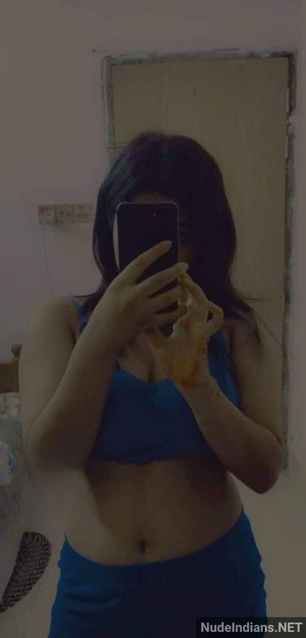 https://pub-5fcdf72a54cd4edbb03ec3edaa415a42.r2.dev/nakedleaks/brother_witnesses_malaika's_revealing_moment_in_bed/2.jpg
