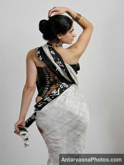 https://pub-5fcdf72a54cd4edbb03ec3edaa415a42.r2.dev/nakedleaks/captivating_image_of_a_seductive_indian_woman_in_traditional_attire/0.jpg