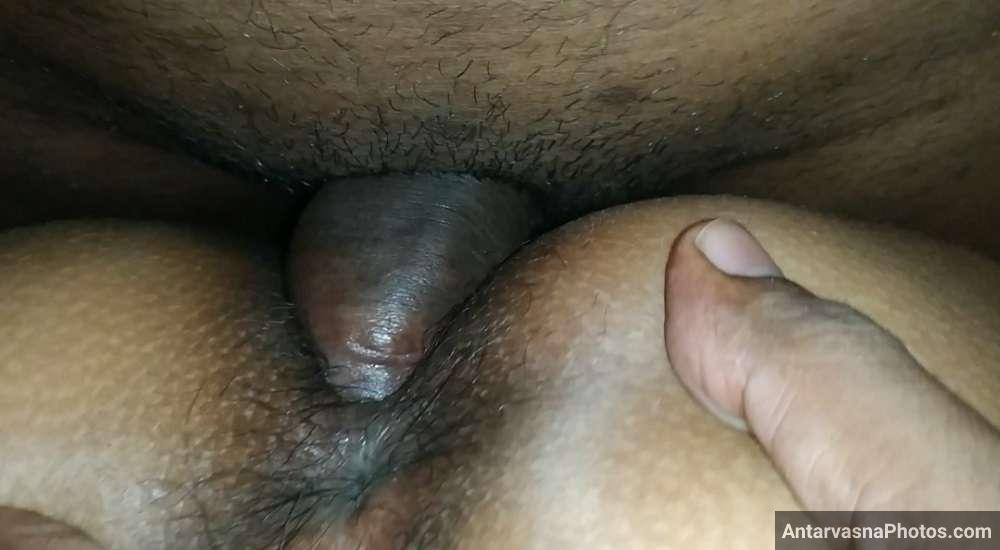 https://pub-5fcdf72a54cd4edbb03ec3edaa415a42.r2.dev/nakedleaks/captivating_images_of_a_desi_indian_village_girl's_sensual_encounter/11.jpg