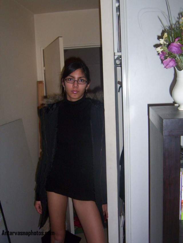 https://pub-5fcdf72a54cd4edbb03ec3edaa415a42.r2.dev/nakedleaks/captivating_images_of_a_virgin_girl_pleasuring/0.jpg