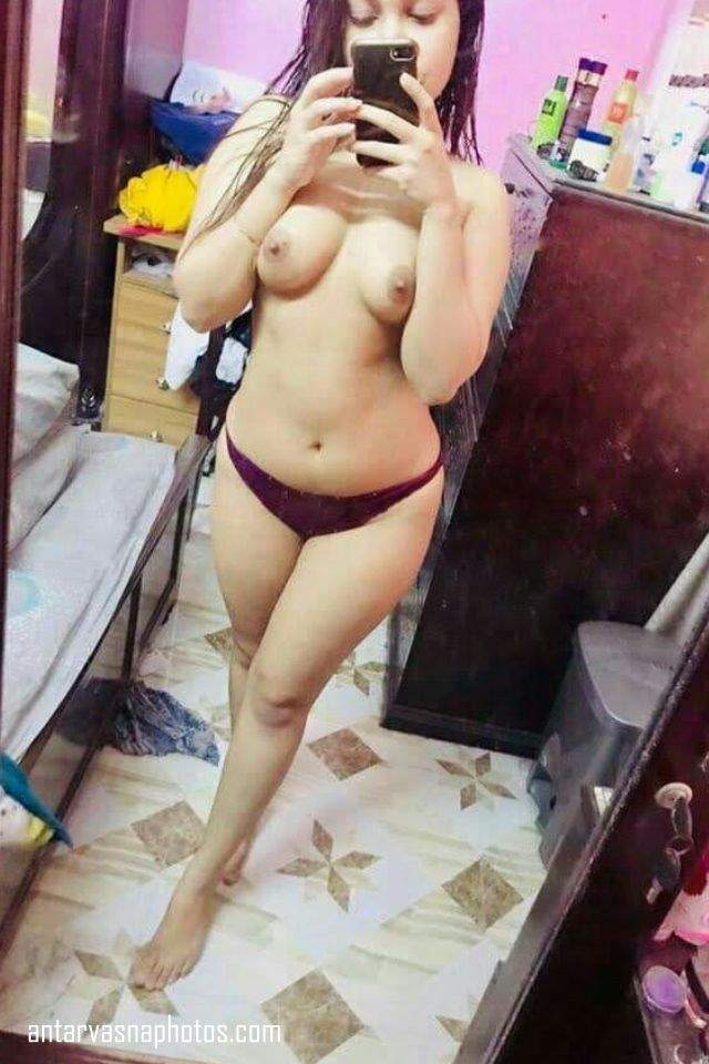 https://pub-5fcdf72a54cd4edbb03ec3edaa415a42.r2.dev/nakedleaks/captivating_images_of_an_indian_girl's_alluring_bust/5.jpg