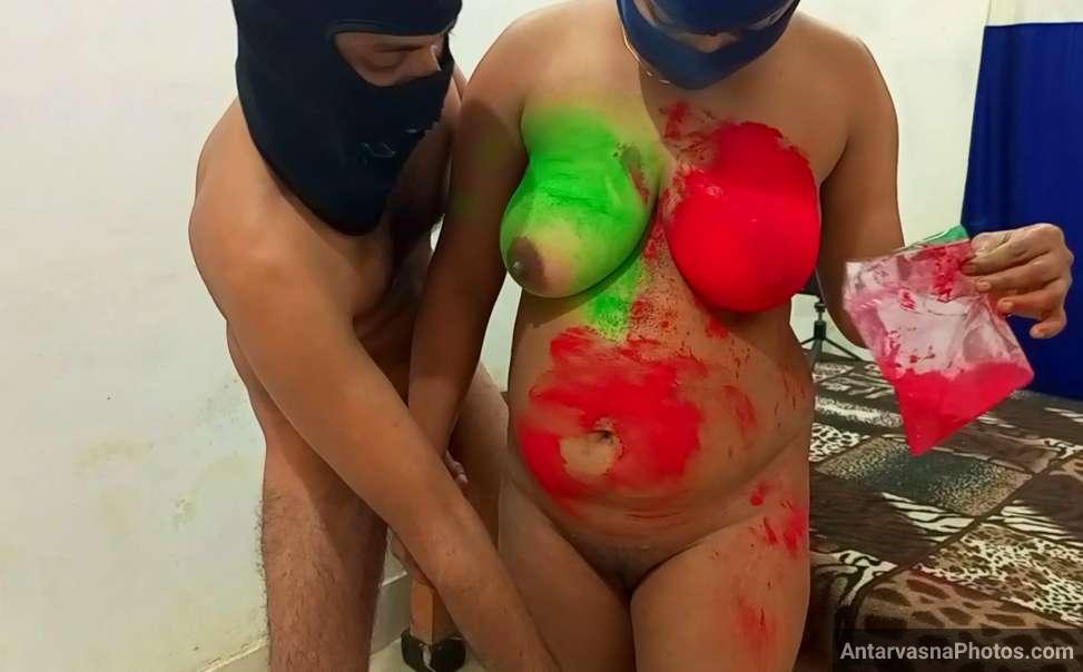 https://pub-5fcdf72a54cd4edbb03ec3edaa415a42.r2.dev/nakedleaks/captivating_images_of_busty_aunt_on_holi/8.jpg