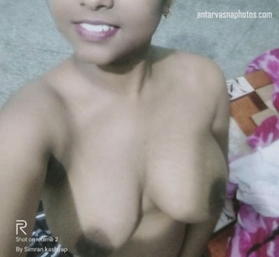 Captivating Images of Indian College Girl Rupa's Chest