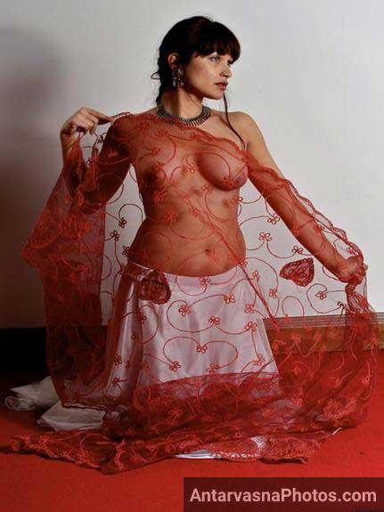 https://pub-5fcdf72a54cd4edbb03ec3edaa415a42.r2.dev/nakedleaks/captivating_indian_boobs_image_of_radha/1.jpg