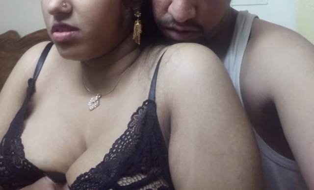 https://pub-5fcdf72a54cd4edbb03ec3edaa415a42.r2.dev/nakedleaks/captivating_marathi_aunt's_erotic_images/26.jpg