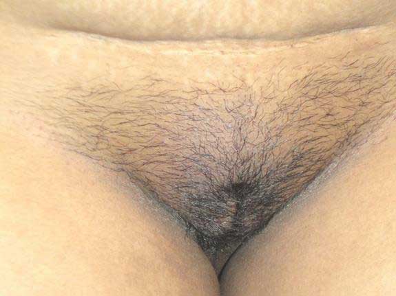 https://pub-5fcdf72a54cd4edbb03ec3edaa415a42.r2.dev/nakedleaks/captivating_photos_of_indian_bhabhi's_youthful_beauty/7.jpg
