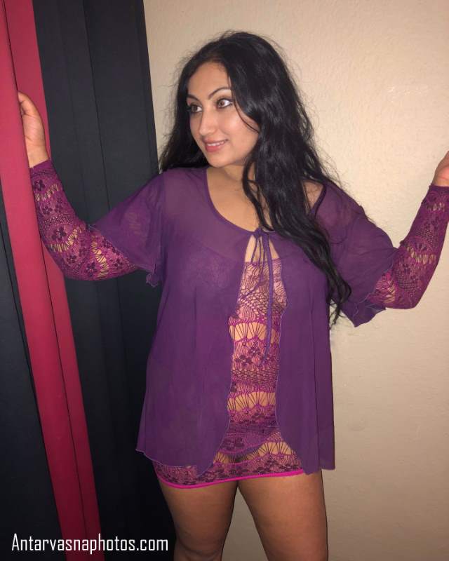 https://pub-5fcdf72a54cd4edbb03ec3edaa415a42.r2.dev/nakedleaks/capturing_hot_randi_nisha_in_intimate_moments/0.jpg