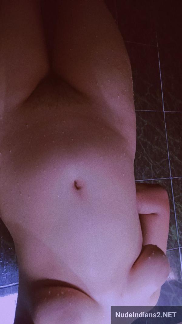 https://pub-5fcdf72a54cd4edbb03ec3edaa415a42.r2.dev/nakedleaks/capturing_shruti's_big_breasts_photos_in_the_bathroom/1.jpg