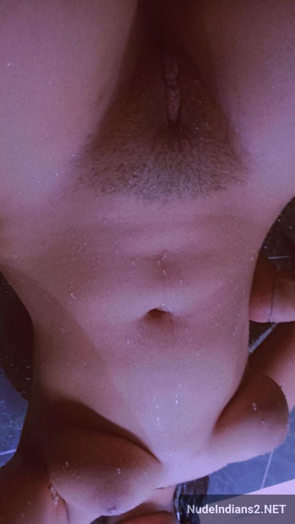 https://pub-5fcdf72a54cd4edbb03ec3edaa415a42.r2.dev/nakedleaks/capturing_shruti's_big_breasts_photos_in_the_bathroom/3.jpg