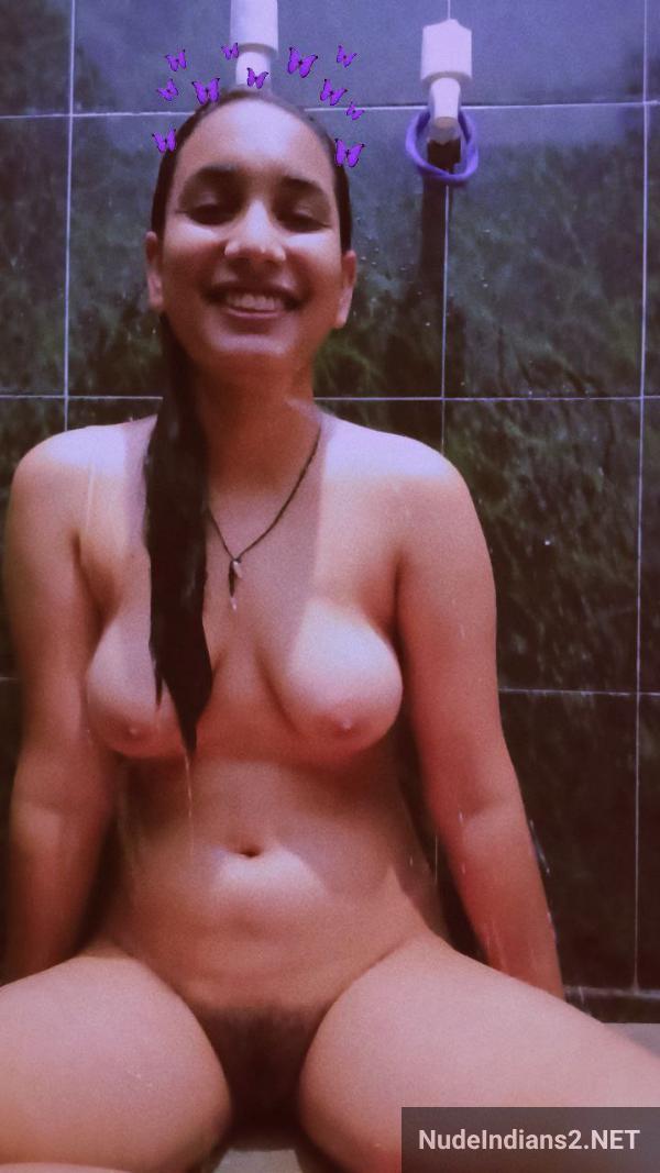 https://pub-5fcdf72a54cd4edbb03ec3edaa415a42.r2.dev/nakedleaks/capturing_shruti's_big_breasts_photos_in_the_bathroom/6.jpg