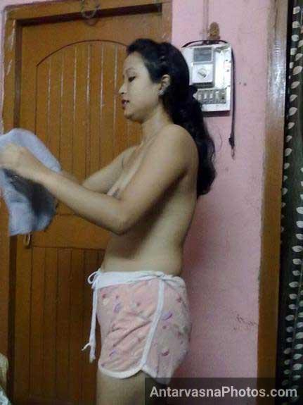 https://pub-5fcdf72a54cd4edbb03ec3edaa415a42.r2.dev/nakedleaks/chacha's_daughter_gives_a_desi_blowjob/0.jpg