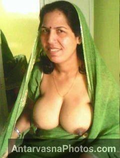 https://pub-5fcdf72a54cd4edbb03ec3edaa415a42.r2.dev/nakedleaks/check_out_68_enticing_images_of_a_rajasthani_widow_aunt!/8.jpg