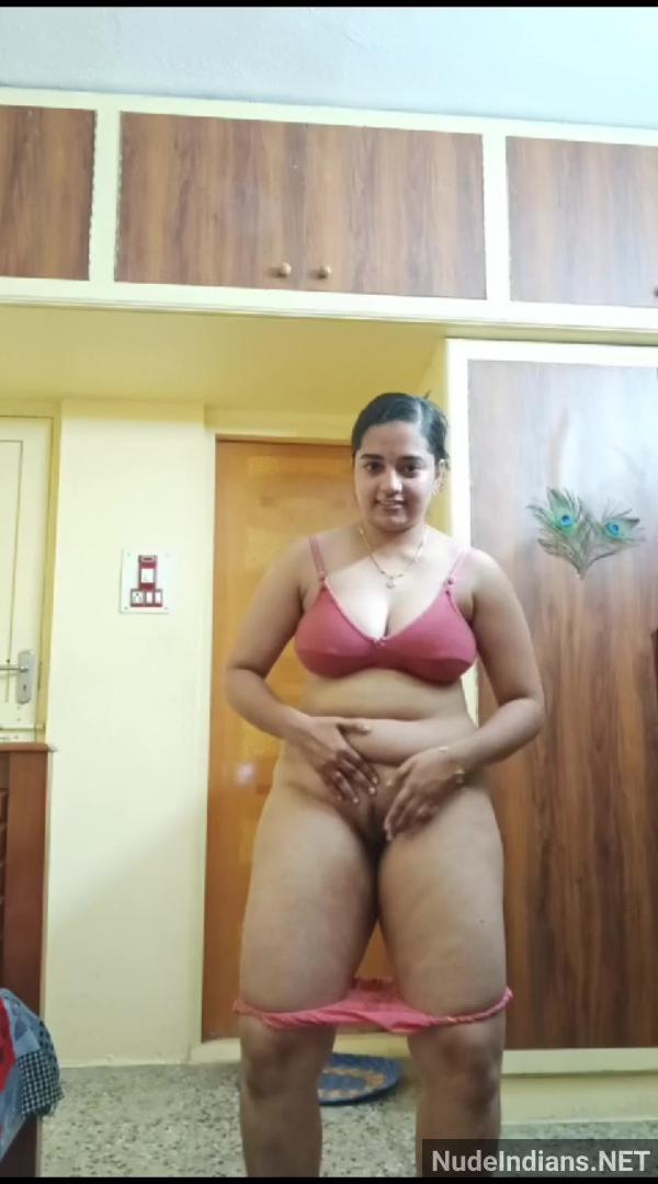 https://pub-5fcdf72a54cd4edbb03ec3edaa415a42.r2.dev/nakedleaks/chennai_attractive_aunty_bathing_snapshots_and_lingerie_photos/17.jpg