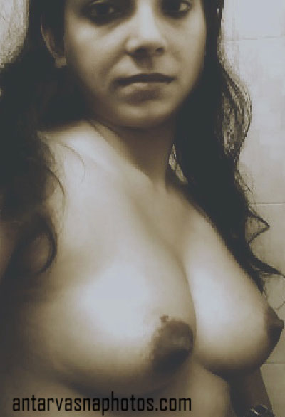 https://pub-5fcdf72a54cd4edbb03ec3edaa415a42.r2.dev/nakedleaks/collection_of_desi_porn_photos_from_antarvasna/8.jpg