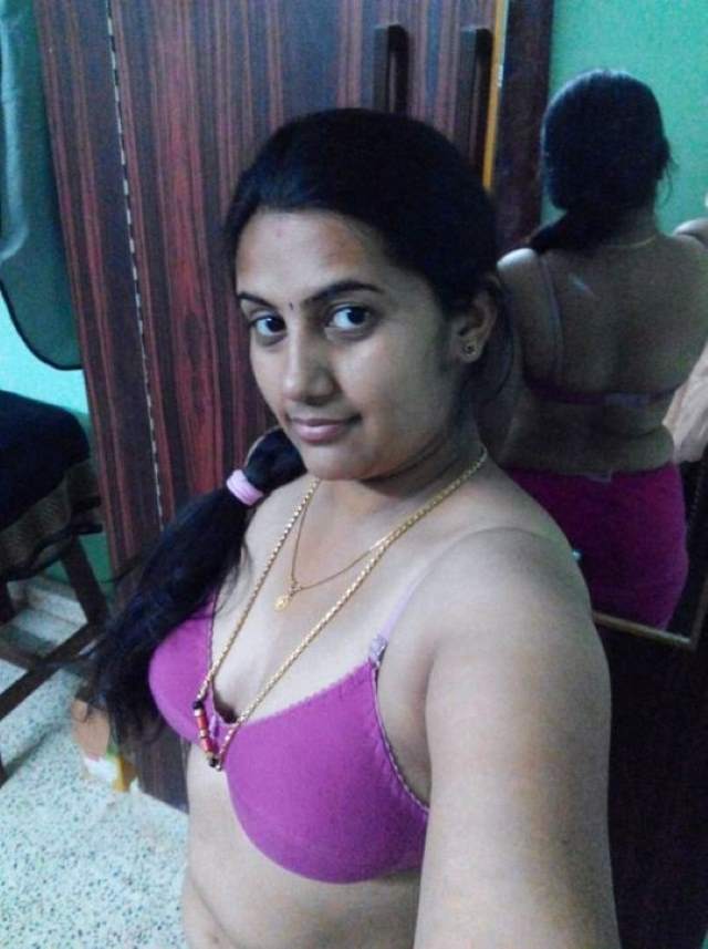 https://pub-5fcdf72a54cd4edbb03ec3edaa415a42.r2.dev/nakedleaks/collection_of_indian_aunties'_intimate_pictures/1.jpg