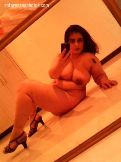 Collection of Plump Aunty's Erotic Images