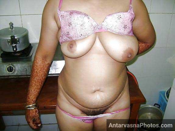 https://pub-5fcdf72a54cd4edbb03ec3edaa415a42.r2.dev/nakedleaks/colorful_desi_indian_bosom_sucking_experience/1.jpg