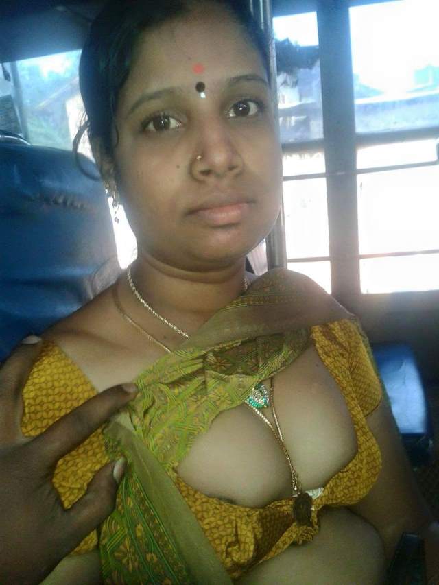 https://pub-5fcdf72a54cd4edbb03ec3edaa415a42.r2.dev/nakedleaks/compilation_of_big_boob_photos_featuring_indian_aunties/13.jpg