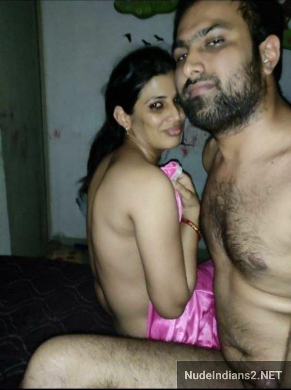 https://pub-5fcdf72a54cd4edbb03ec3edaa415a42.r2.dev/nakedleaks/compilation_of_mature_tamil_housewives_engaging_in_intimate_activities/5.jpg