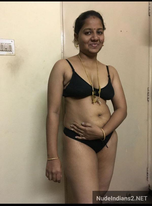 https://pub-5fcdf72a54cd4edbb03ec3edaa415a42.r2.dev/nakedleaks/compilation_of_tamil_aunties_reveling_in_illicit_romances/13.jpg