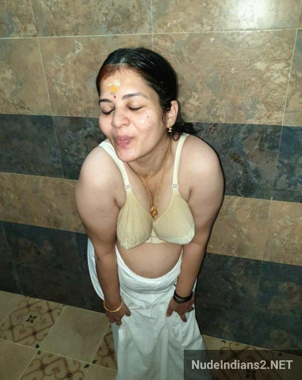 https://pub-5fcdf72a54cd4edbb03ec3edaa415a42.r2.dev/nakedleaks/compilation_of_tamil_aunties_reveling_in_illicit_romances/36.jpg