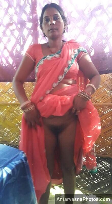 Country Maid Sister-in-law Shows Hairy Private Parts