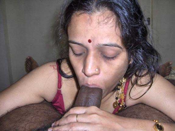 https://pub-5fcdf72a54cd4edbb03ec3edaa415a42.r2.dev/nakedleaks/curious_indian_bhabhi's_uncensored_images/9.jpg