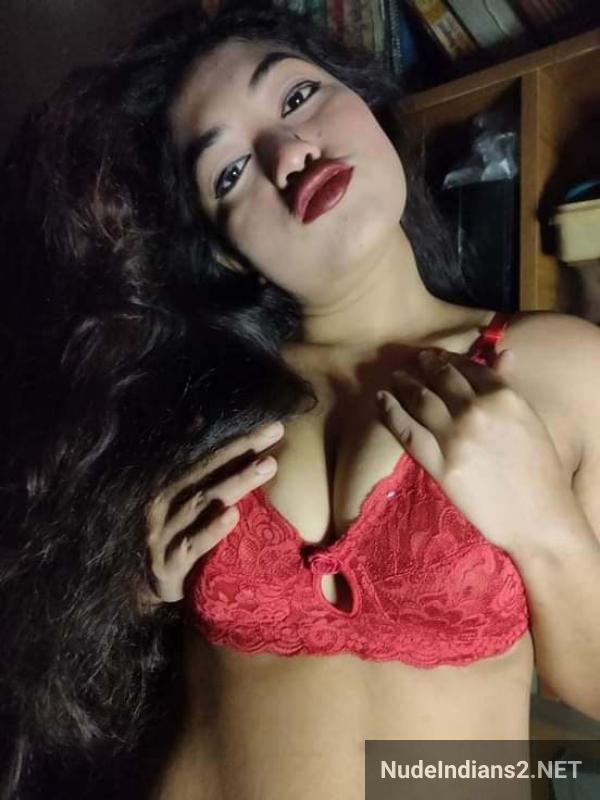 https://pub-5fcdf72a54cd4edbb03ec3edaa415a42.r2.dev/nakedleaks/curvy_bengali_girl's_erotic_selfies_captured_in_the_heat_of_passion/40.jpg