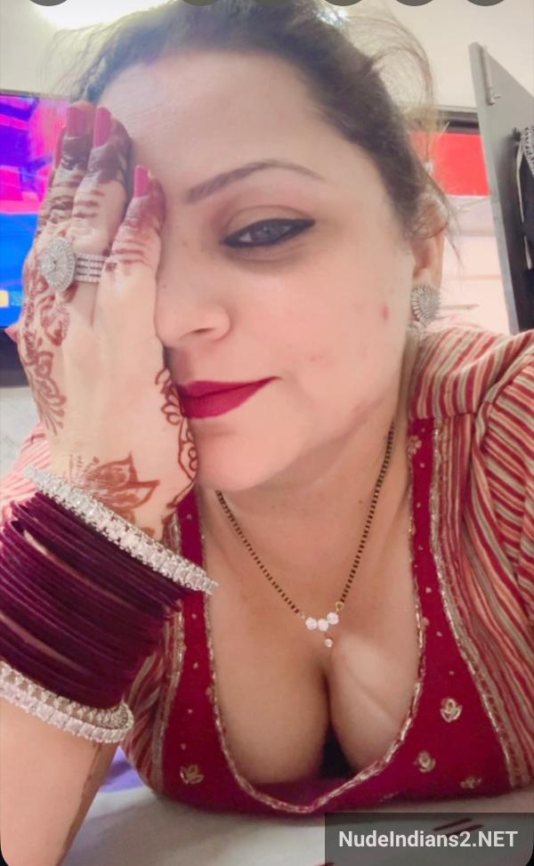 https://pub-5fcdf72a54cd4edbb03ec3edaa415a42.r2.dev/nakedleaks/curvy_gujarati_wife_asha_enjoys_intimate_moments_with_her_partner/2.jpg