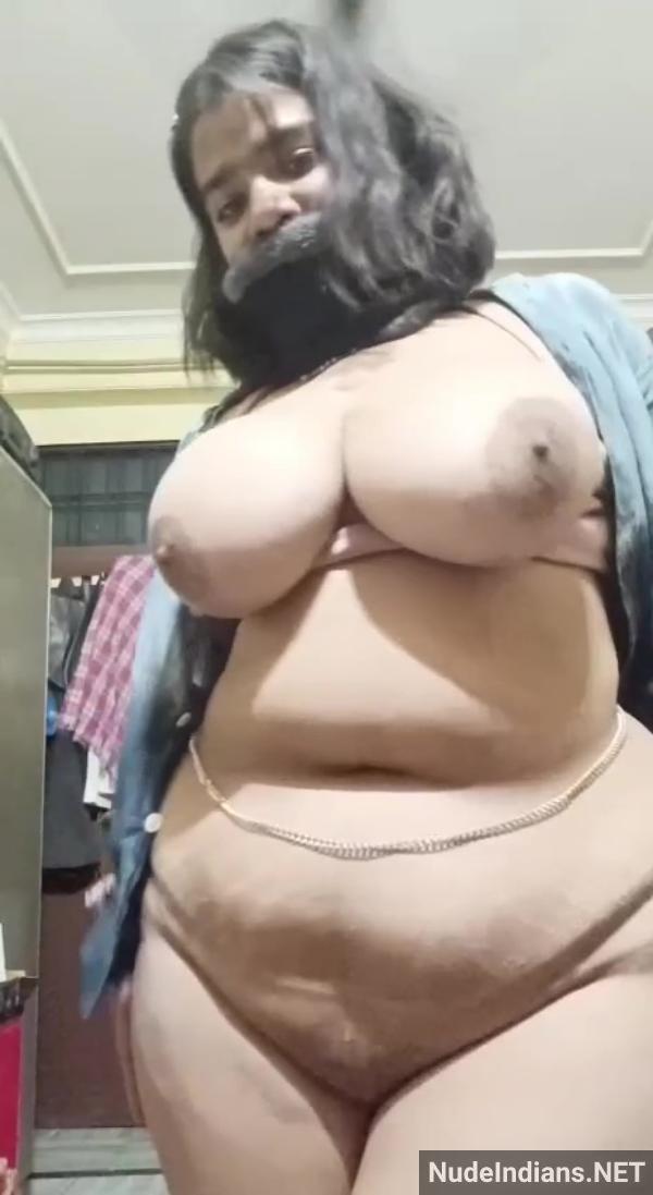 https://pub-5fcdf72a54cd4edbb03ec3edaa415a42.r2.dev/nakedleaks/curvy_mallu_lady's_large_breasts_ignited_passion_in_her_partner/5.jpg