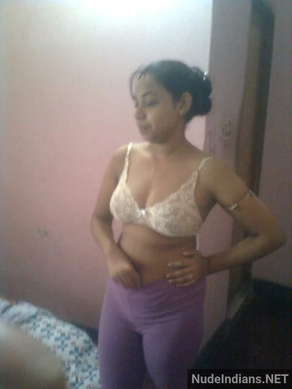 https://pub-5fcdf72a54cd4edbb03ec3edaa415a42.r2.dev/nakedleaks/curvy_mothers_making_a_splash_with_sensual_aunty_photos/0.jpg