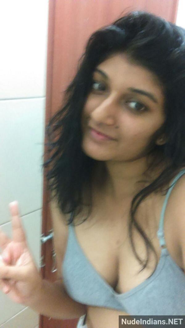 https://pub-5fcdf72a54cd4edbb03ec3edaa415a42.r2.dev/nakedleaks/curvy_mumbai_spouse_entices_office_boyfriend_with_lingerie_selfies/2.jpg